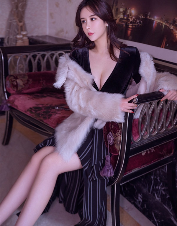 温哥华预约高端模特